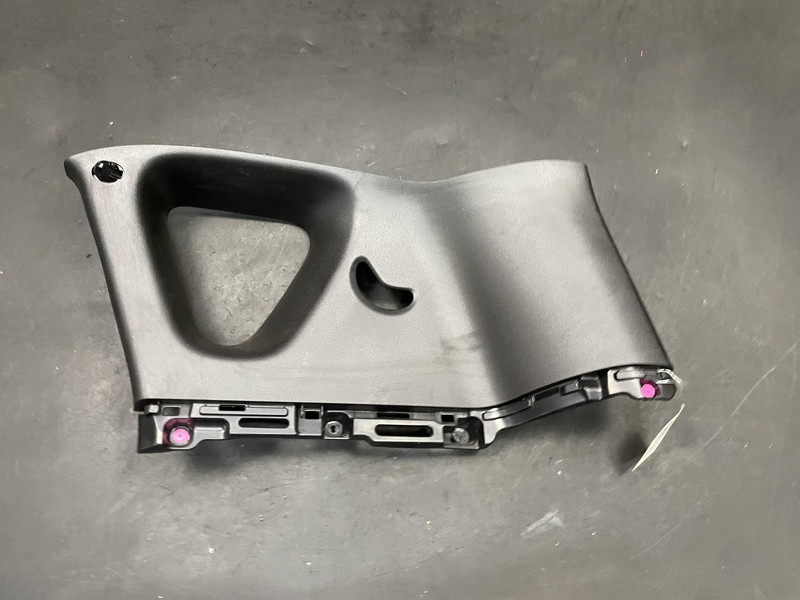 Rear Right C Pillar Trim Panel 2019 KIA Soul 85860-B2100 2017 2018