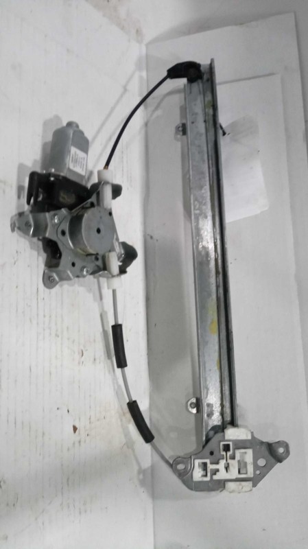 2020 Nissan Frontier Left Window Regulator with Motor - Black, 40K Miles