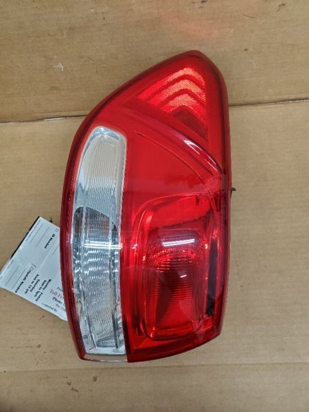 Driver Tail Light Quarter Panel Mounted Incandescent Fits 16-18 SORENTO 272729