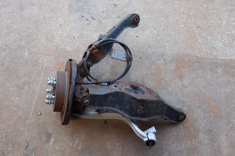 2017-2020 INFINITI QX60 AWD REAR RIGHT SPINDLE KNUCKLE HUB W/ CONTROL ARMS OEM