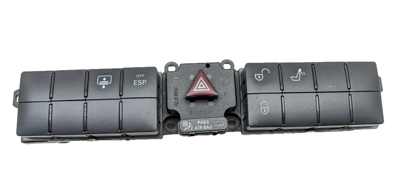 05-09 Mercede W209 CLK350 C230 Hazard Light Door Lock Control Panel 2038708010