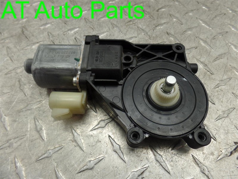 10 11 EQUINOX TERRAIN PASSENGER FRONT WINDOW REGULATOR MOTOR 20838925