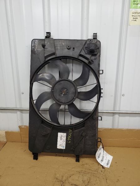 Radiator Fan Motor Fan Assembly Fits 12-17 VERANO 285442