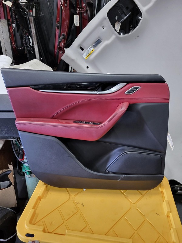 Used Oem Maserati Front Driver Door Trim Panel for 2017-2020 Levante 3.0L AWD