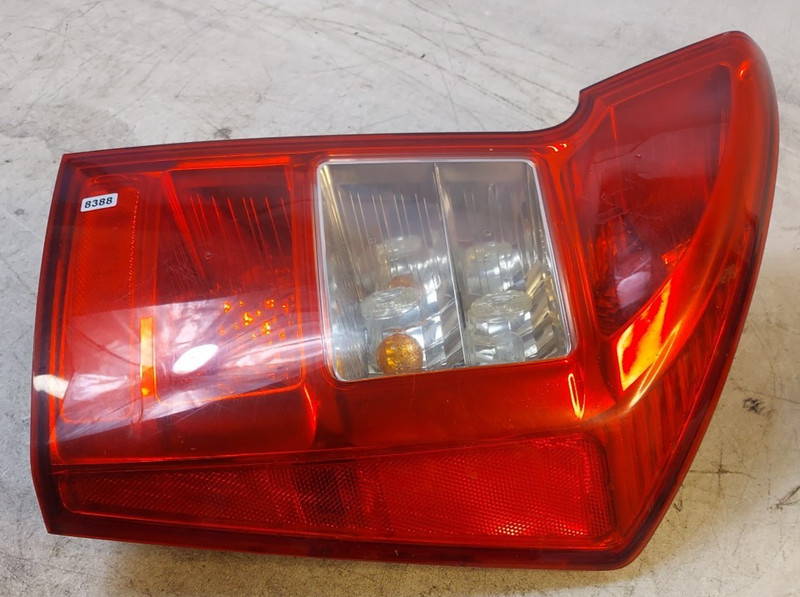 2007-2012 Kia Rondo Right RH Passenger Side Tail Light Assembly 92402-1D0 OEM