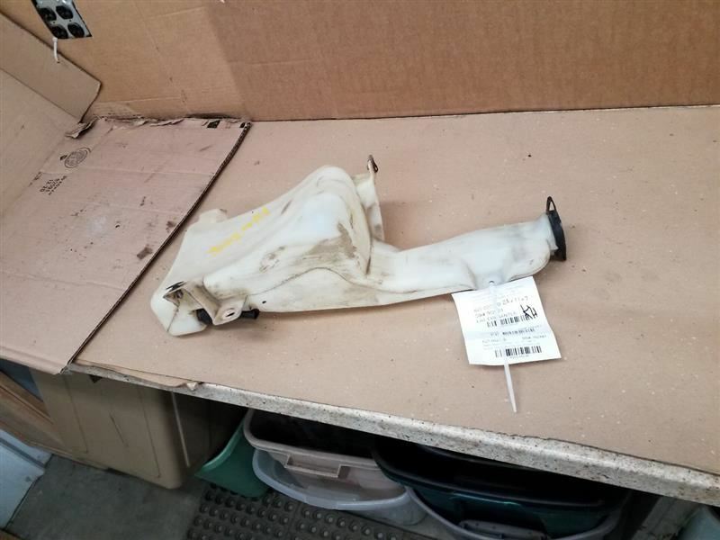 Wash Reservoir Fits 06 ESCALADE 244548