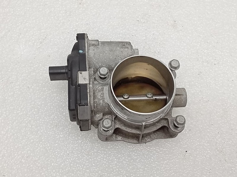 2016-2017 Equinox GMC Terrain 2.4L Engine Throttle Body Valve 5531 12670834AA