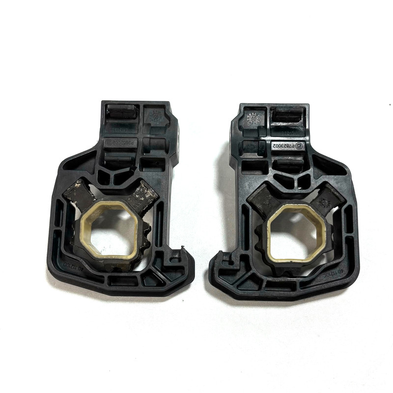 📌 2011 - 2016 BMW 528I LEFT & RIGHT RADIATOR MODULE MOUNT BRACKET SET OF 2 OEM