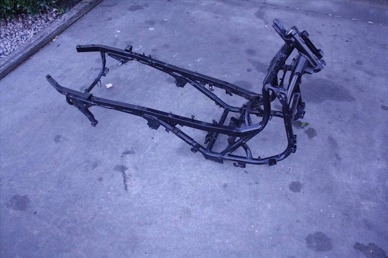 2004 HONDA FSC 600 D SILVERWING MAIN FRAME CHASSIS BODY FSC600 04
