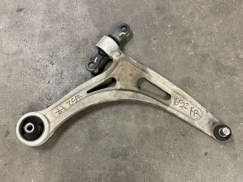 21 22 23 24 Kia K5 Front Right Passenger Lower Control Arm FWD 1652 OEM