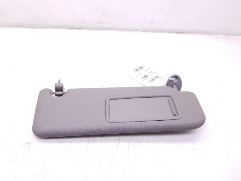 Passenger Sun Visor Primary With Illumination Fits 03-04 4 RUNNER 74303-35010-B0