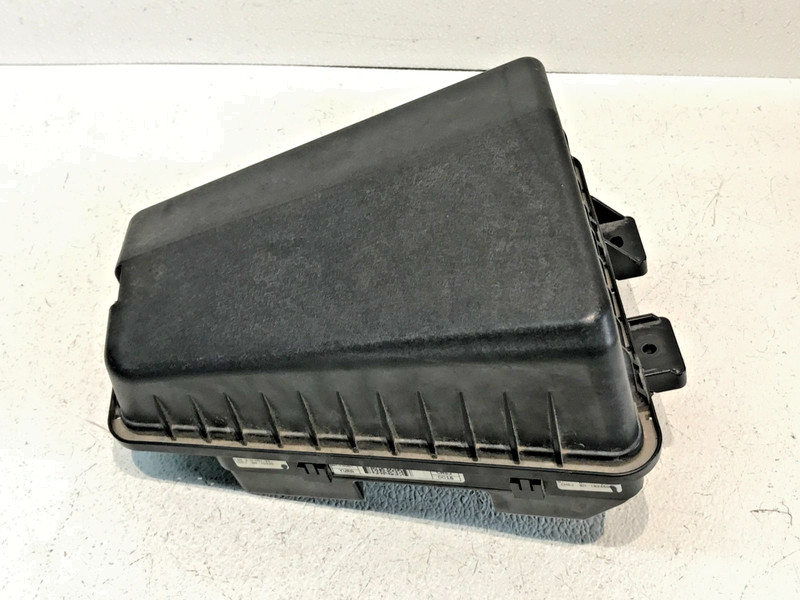 2009-2014 Hyundai Genesis Engine Fuse Relay Box OEM 91940-3M160