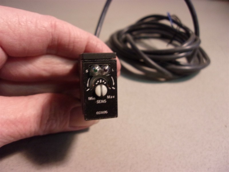 Omron E3S-AR81 Photo Switch sensor *FREE SHIPPING*