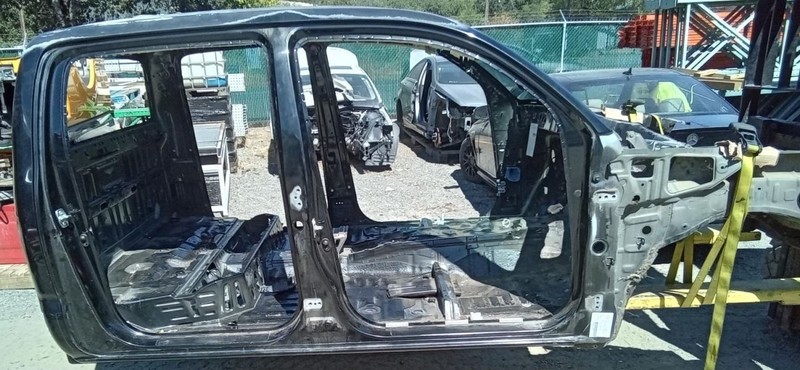 2005-2015 Tacoma Bare Crew Cab Black no inner structure non sunroof type 56038 B