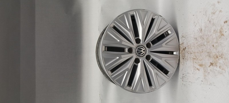 19-'21 VOLKSWAGEN JETTA Wheel 16x6-1/2 alloy gray OEM Grade B