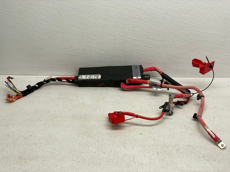 2017-2020 JAGUAR F-PACE TERMINAL JUNCTION BOX OEM LOT668