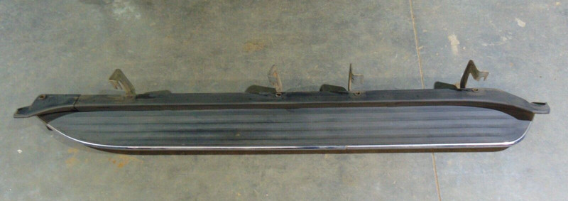 07-14 GM SUV SWB LH Left Driver Running Board Side Step Chrome Trim Pad OEM