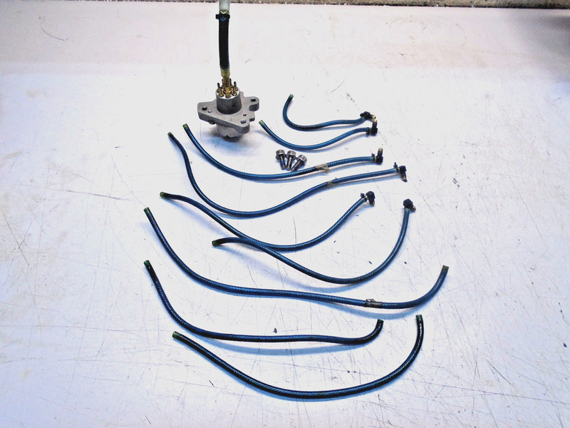 CH6 Mercury 115HP Optimax 2 Stroke Oil Pump Assembly & Oil Lines 857149T05