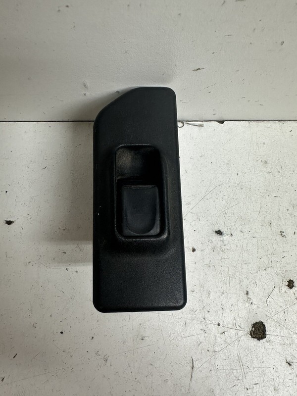 1994-1997 Isuzu Rodeo Right Rear Passenger Power Window Switch ID 8971283920 Oem