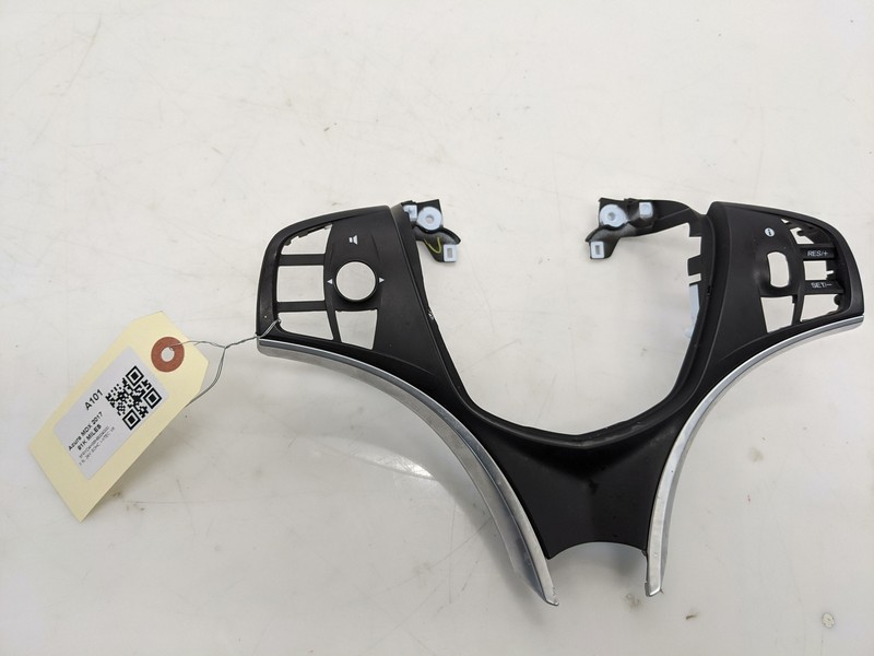 Steering Wheel Switch Bezel 2017 Acura MDX 35880-TZ6 2014 2015 2016 2018 - 2020