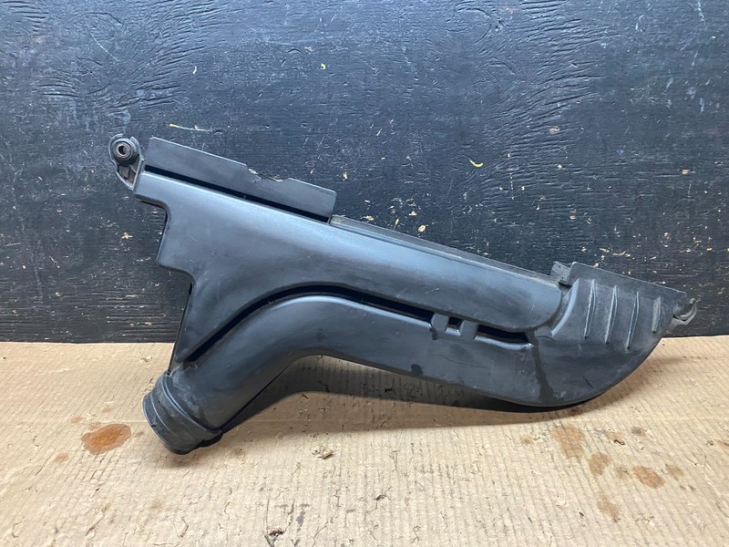 2007 to 2012 Nissan Altima Upper Air Intake Duct16554JA100 Y6603 DG