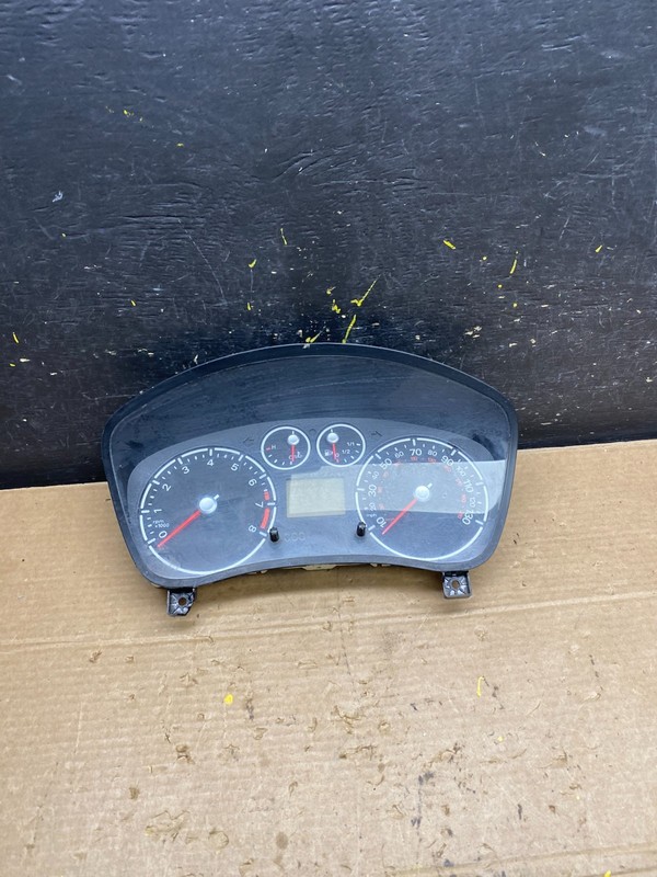 2011 to 2013 Ford Transit Connect Speedometer Gauge Cluster OEM w9698 DG