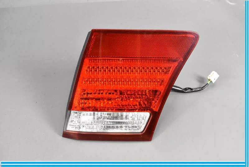 07-09 Lexus LS460 Rear Right Passenger Inner Taillight Tail Light Lamp OEM