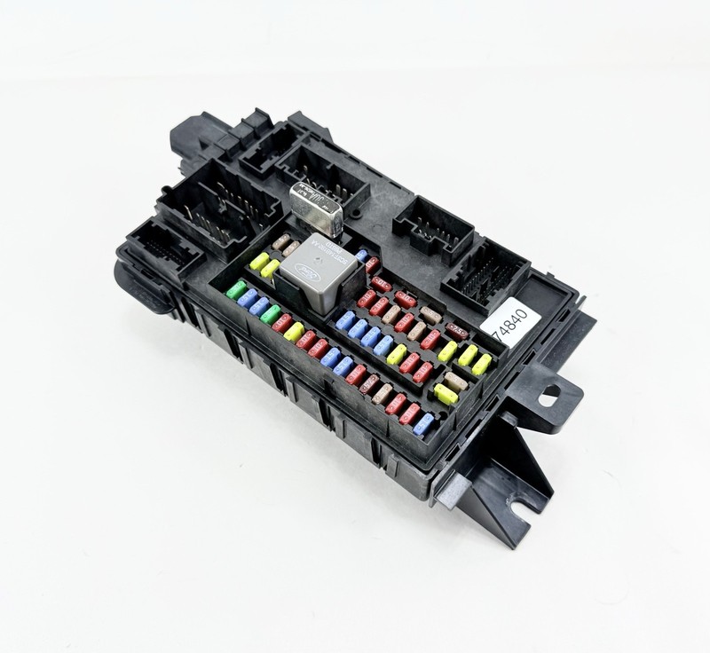 2008-2010 Ford Edge Body Control Module BCM Fuse Box AT4T-15604-BB OEM