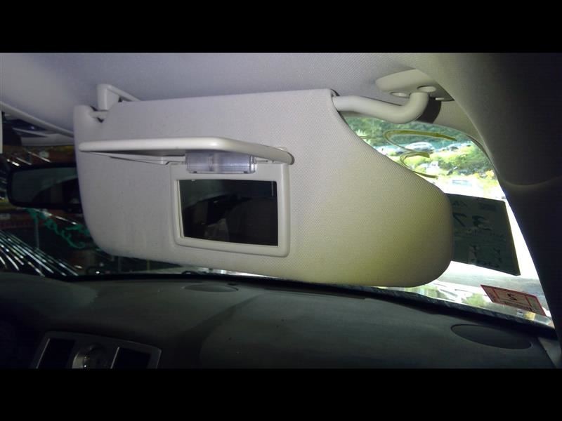 Passenger Right Sun Visor With Illumination Fits 08-10 300 1177721