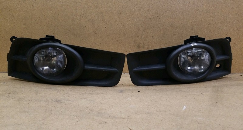 2011 12 13 2014 CHEVROLET CRUZE Front Bumper Left & Right Foglight Bezels OEM