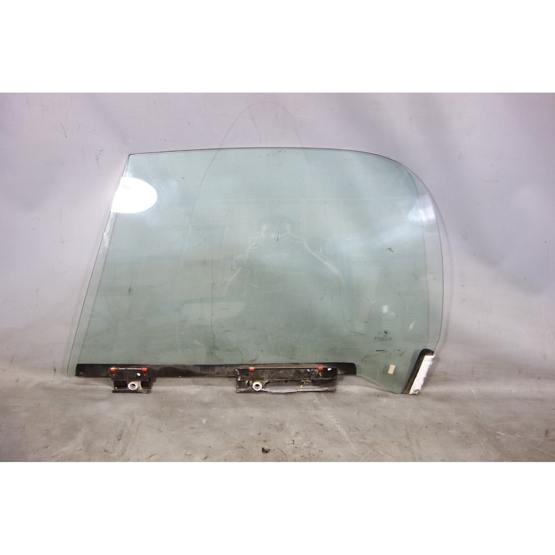 Damaged BMW Z3 Roadster Left Front Driver Door Window Glass 1996-2002 OE