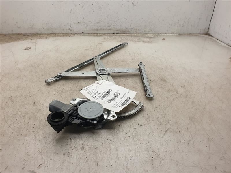 07-11 TOYOTA CAMRY SE PASSENGER SIDE FRONT DOOR WINDOW REGULATOR ASSEMBLY