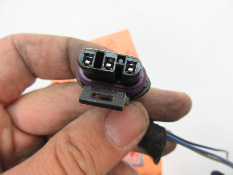 VAPOR VENT PRESSURE SENSOR WIRE PLUG CONNECTOR PIGTAIL HARNESS FUEL PUMP TANK