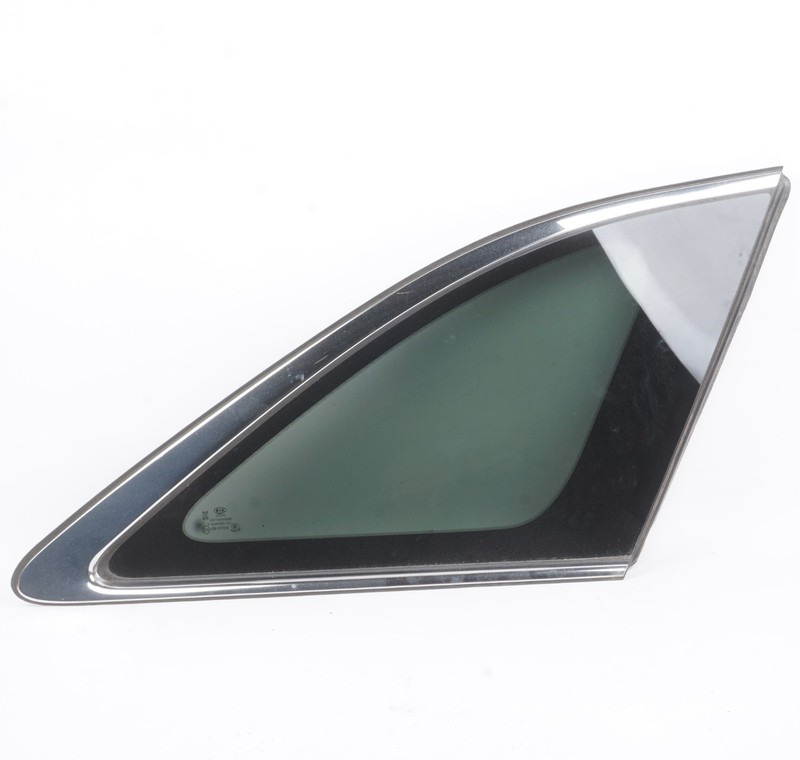 2016 - 2020 Kia Sorento Lx Rear Right Side Quarter Window Glass OEM