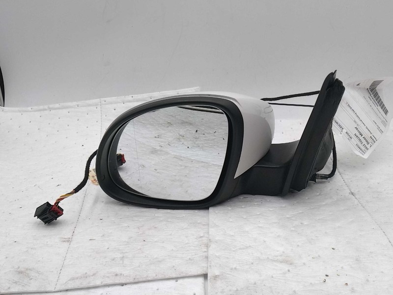 2012 Volkswagen Tiguan Left Door Mirror Assembly White OEM 305988 122K Miles