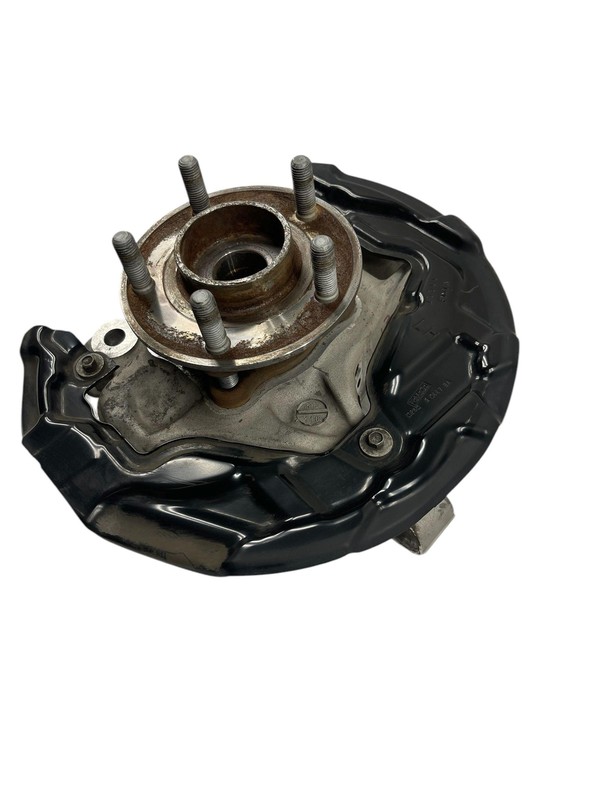 2013 - 2020 Fusion 4dr 2.5L AT LH Driver Front Spindle W/ Hub Part# DG9Z3K186B