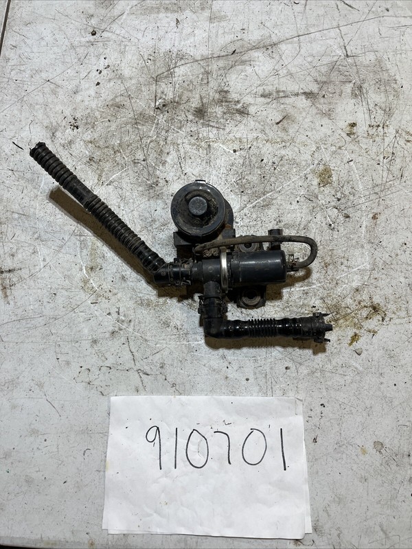 2006-2008 Lexus RX400H Fuel Vapor Pressure Valve Solenoid 90910-15082
