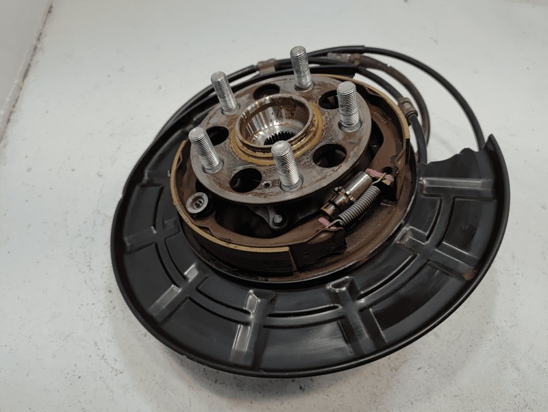2016-2022 Honda Pilot AWD Rear Right Side Spindle Knuckle Wheel Bearing Hub OEM