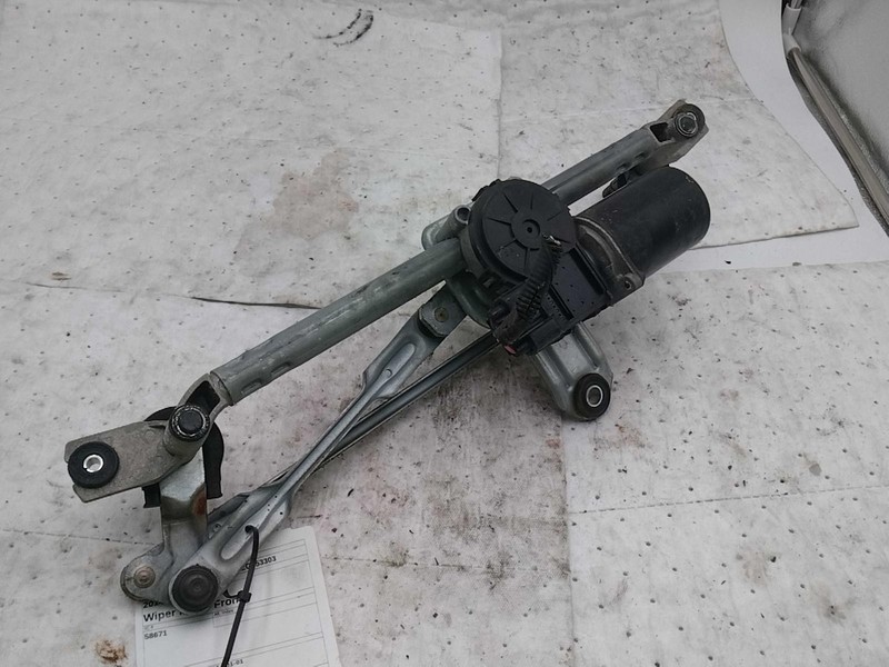 2014 Hyundai Santa Fe Wiper Motor OEM 981102W000 Silver 135K Miles