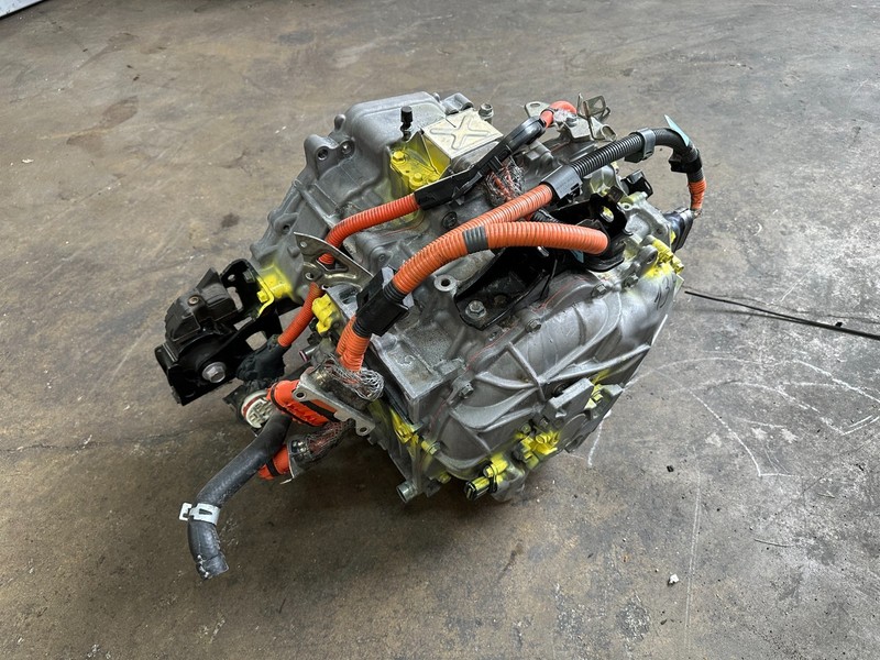 10-15 Toyota Prius 1.8L CVT AUTOMATIC TRANSMISSION