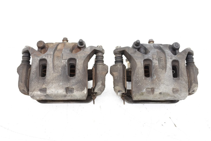 2006 Nissan 350z Z33 Front Brake Calipers Left Right Set Pair OEM KW38