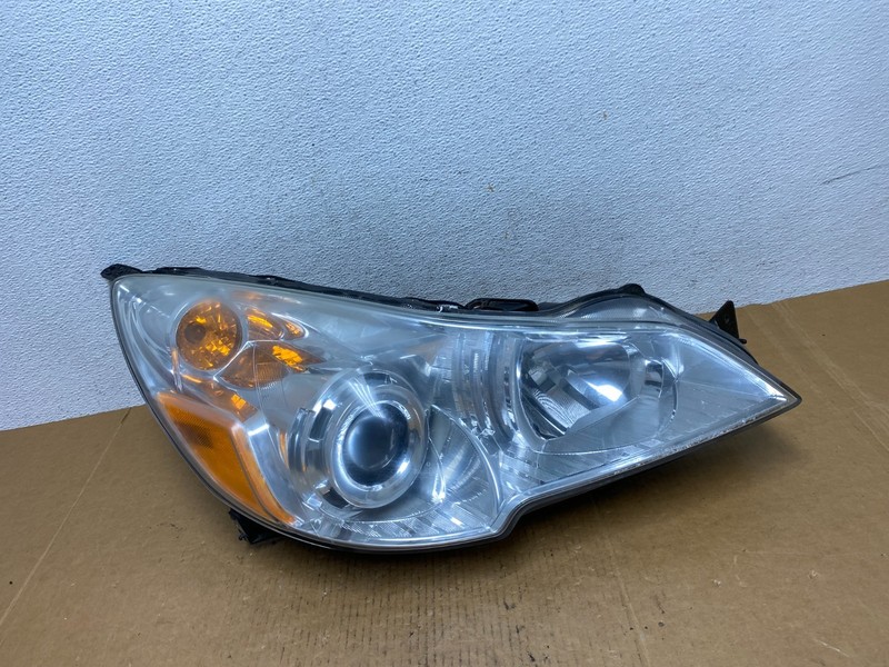 2010-2012 Subaru Legacy Outback Right Passenger Headlight Oem AD9244 DW