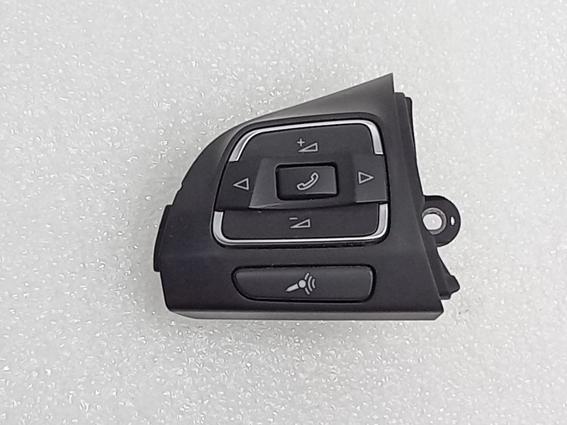 2012-2018 Volkswagen Jetta Tiguan Left Steering Wheel Audio Switch 5C0959537A