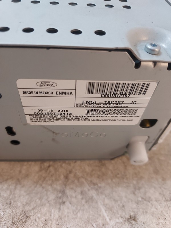 15 17 Focus Radio Stereo Audio Receiver CD Player Equipment fm5t19c107jc oem