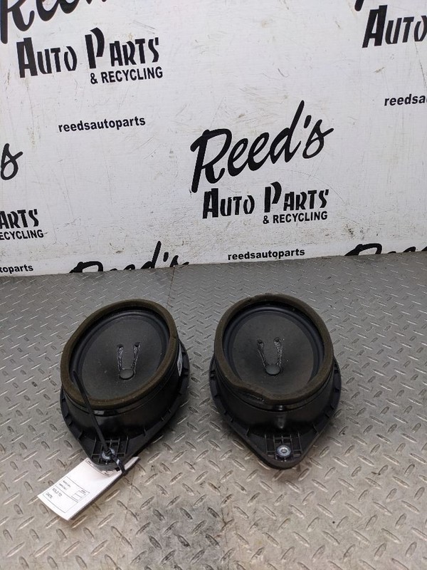 2015 - 2020 CHEVROLET TAHOE FRONT RH LH PAIR DOOR SPEAKER OEM 22753373 1182567