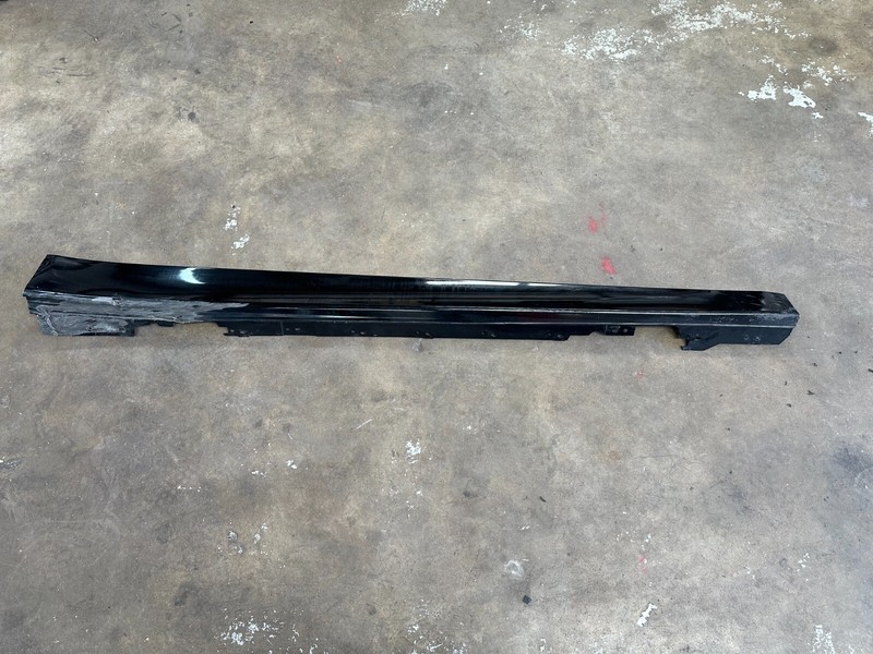 12-19 BMW F30 F31 RIGHT SKIRT ROCKER PANEL COVER MOLDING Black 668 OEM