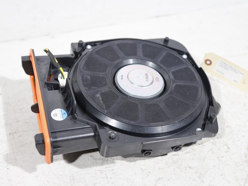 OEM 21-24 BMW 228 GRAND COUPE LEFT AUDIO RADIO SUBWOOFER SPEAKER UNIT 7927999