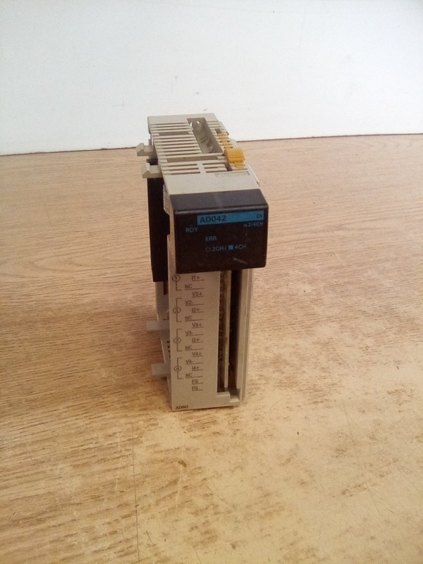 Omron CQM1-AD042 A/D Unit