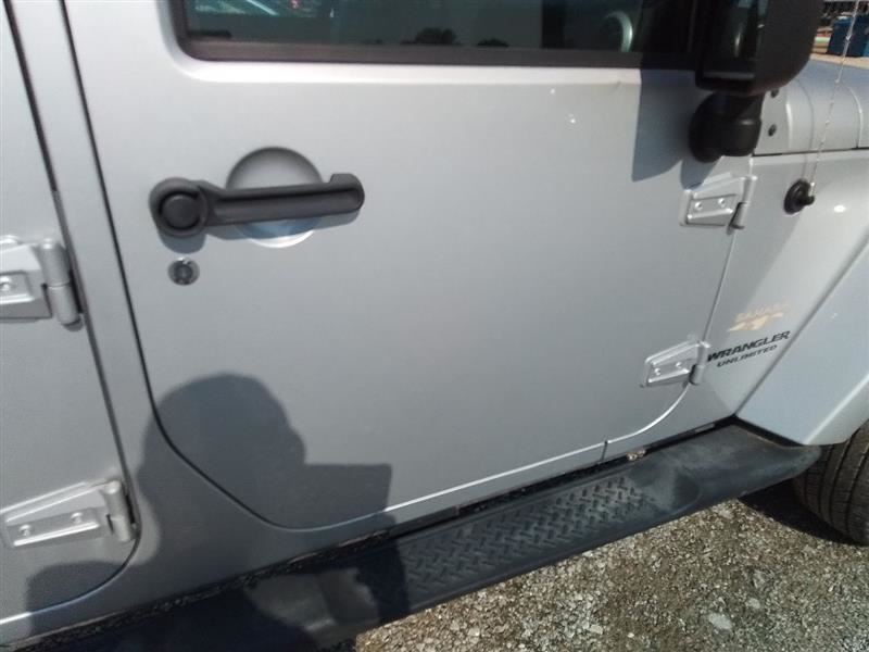 Passenger Front Door Full Door Fits 07-10 WRANGLER 3285951