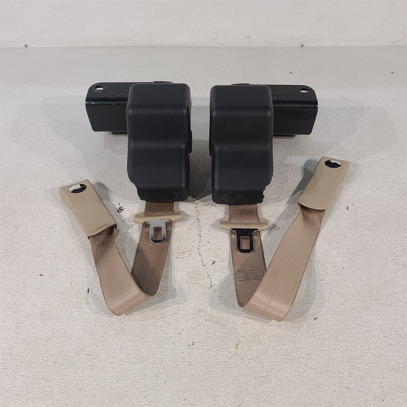 2005 Corvette C6 Convertible Seatbelts Seat Belt Set Cashmere Oem Aa7274
